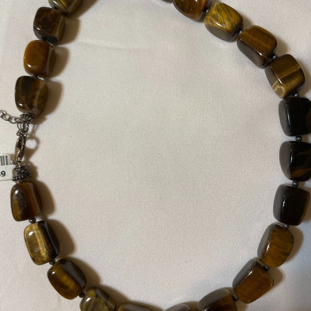 Beaded necklace 17 inches long
